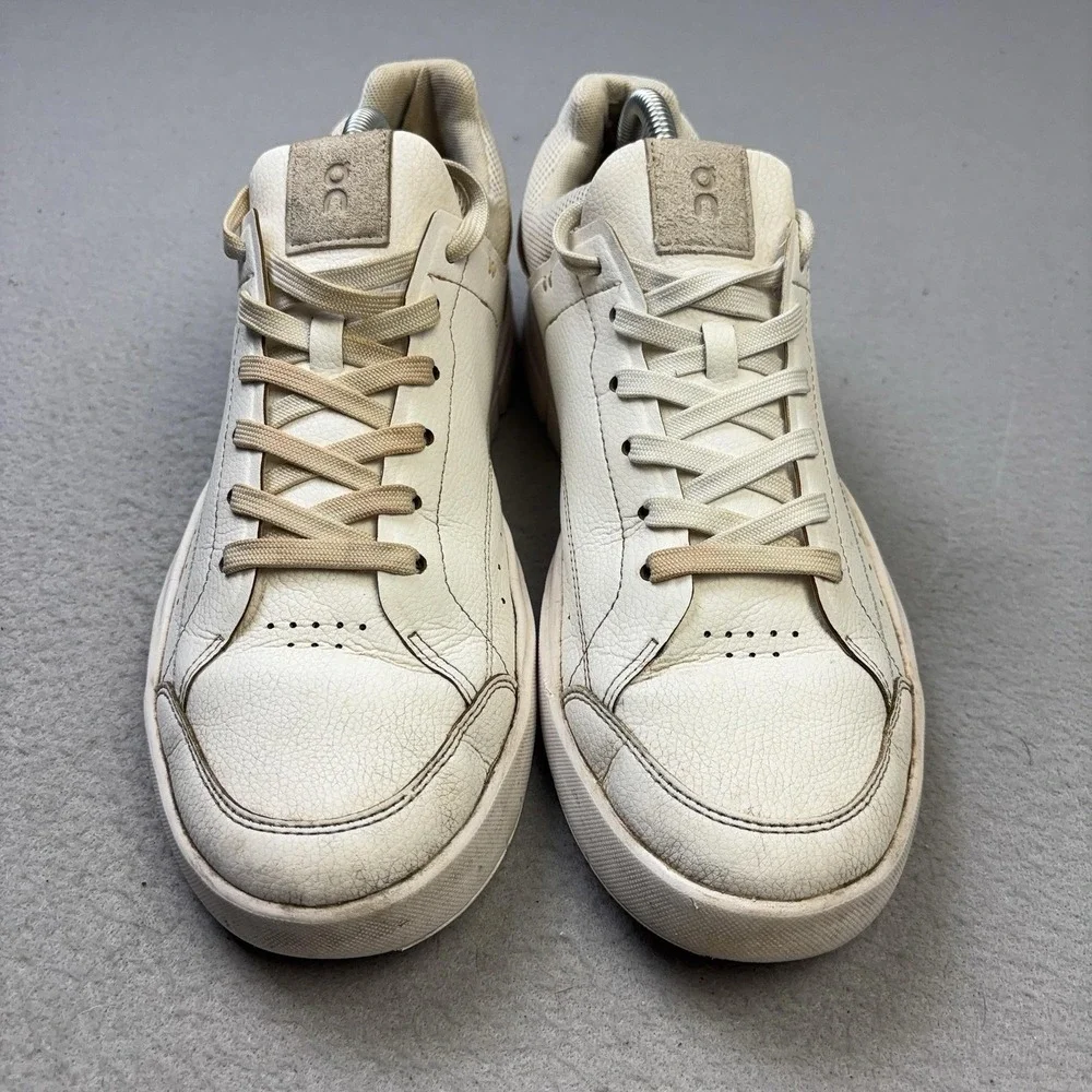 On The Roger Shoes Mens Size 9 White Leather Cushioned Casual Sneakers